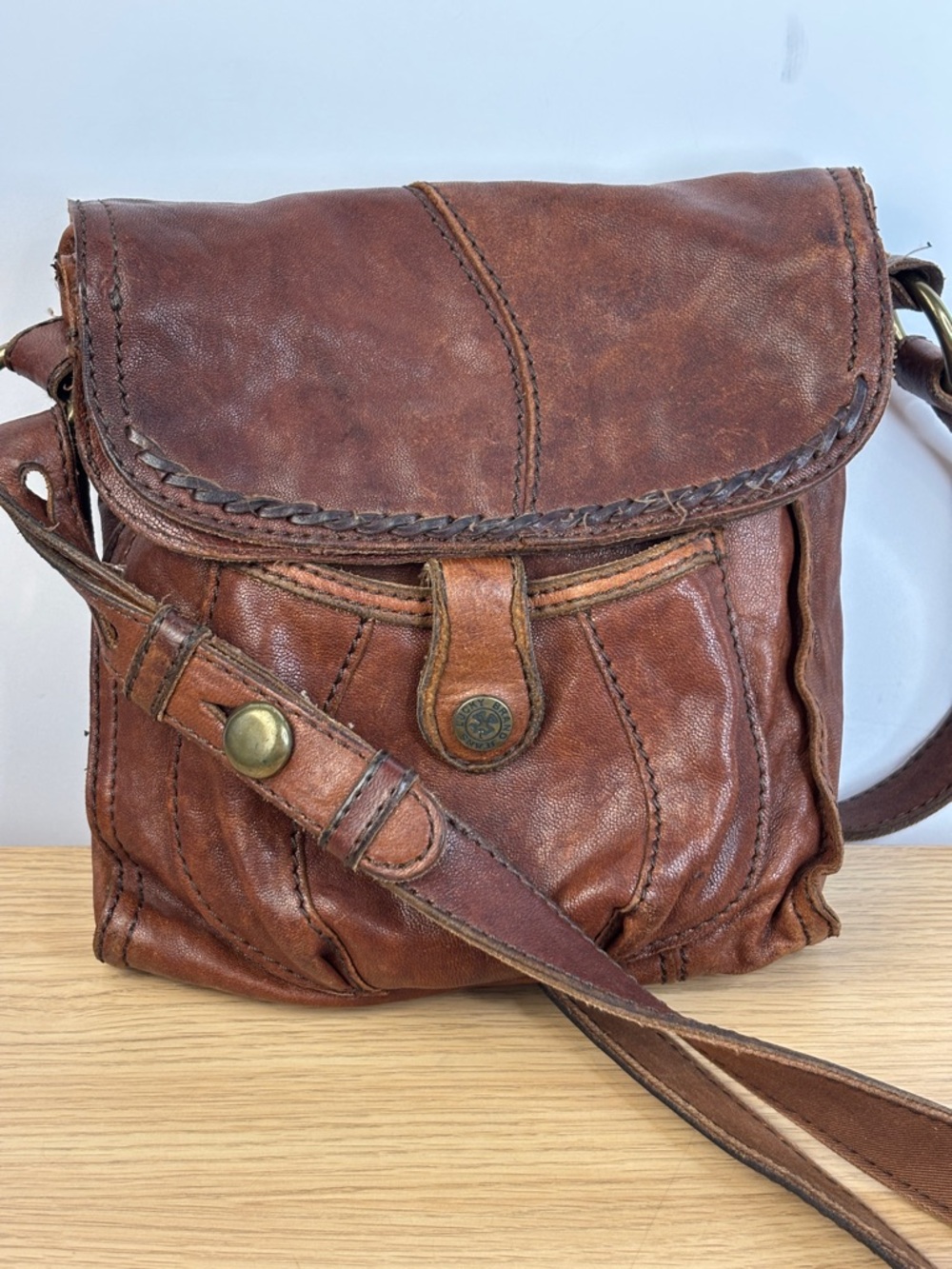 Y2K Vintage Lucky Brand Italian Leather Crossbody Bag Cognac Brown